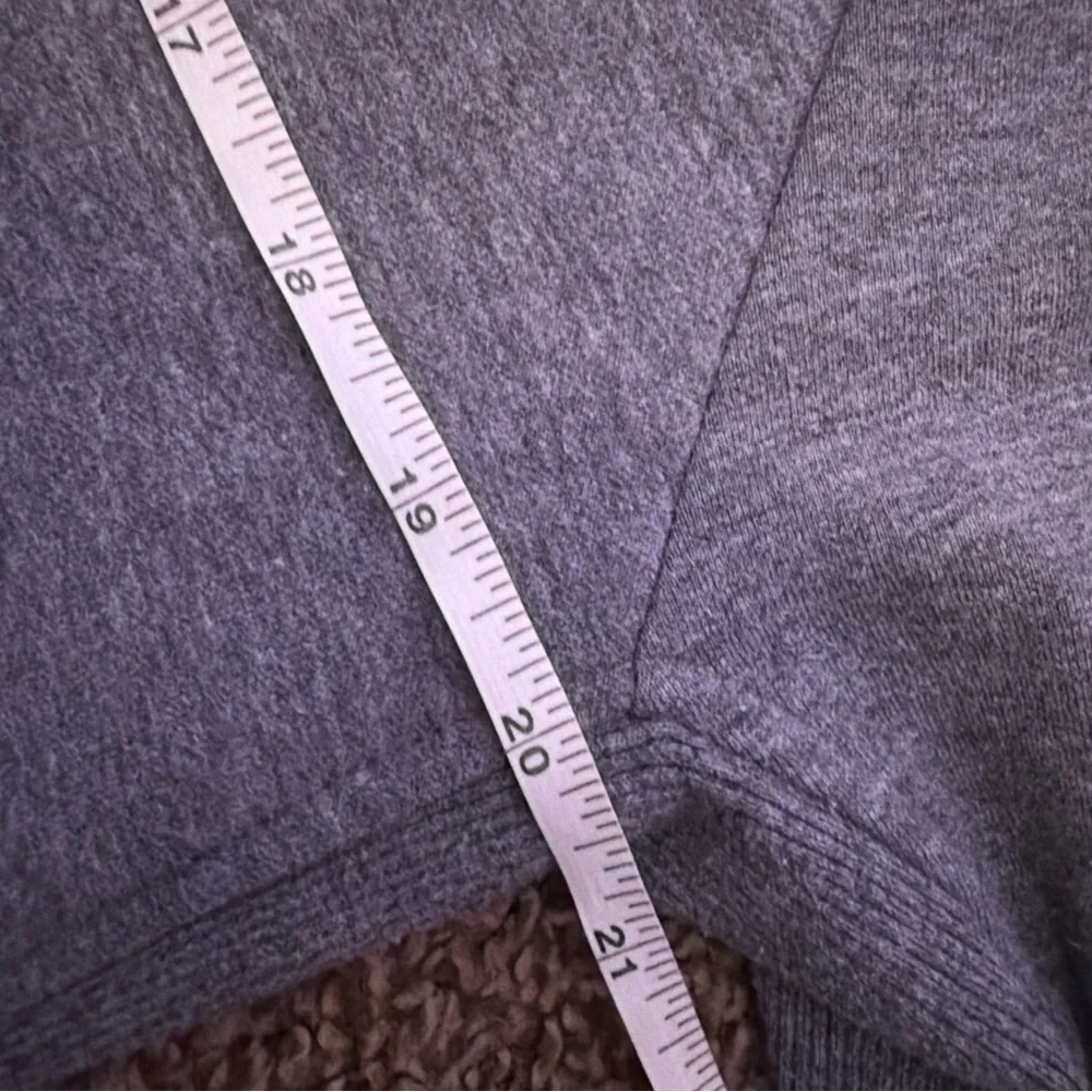 Athleta Triumph Hoodie Sweatshirt Womens Light Fog Grey - Picture 13 of 14